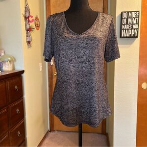 WHBM short sleeve v-neck foundation t-shirt shirt size L black/gray